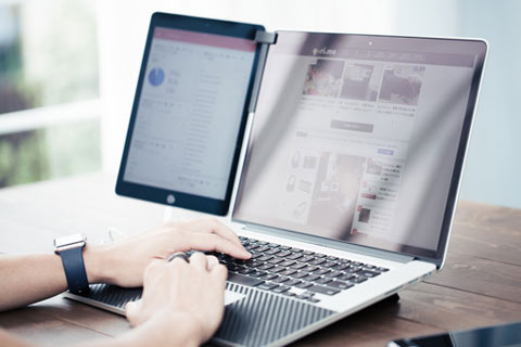 簡單大(dà)氣的深圳企業網站(zhàn)建設應該如(rú)何制作(zuò)？